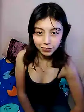 Snapshot of LiLy_kIndly chatting on February 8, 11:34 pm LiLy kIndly online show from February 8, 11:34 pm