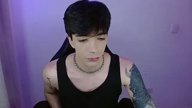 H3ll B0I online show from April 7, 5:08 am