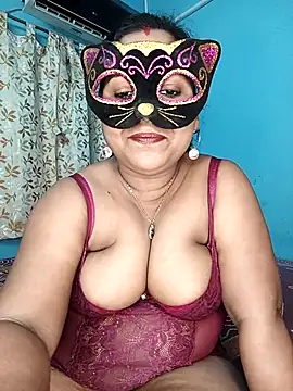 Snapshot of straightthing chatting on September 8, 7:24 pm straightthing online show from September 8, 7:24 pm