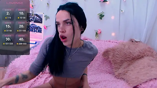 Holygirl  online show from February 26, 2:10 am