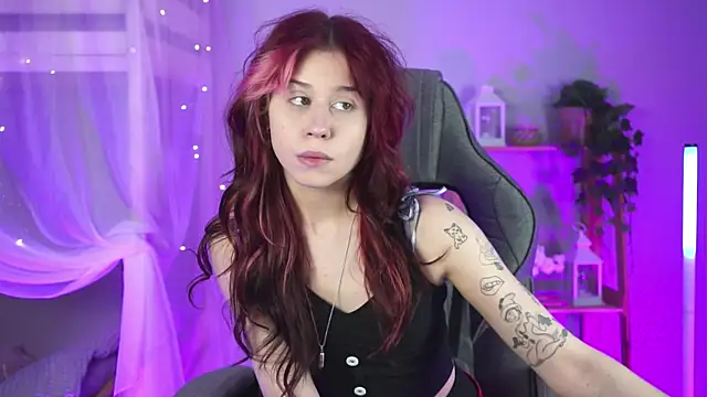 Snapshot of MisaPage chatting on November 15, 12:19 am MisaPage online show from November 15, 12:19 am