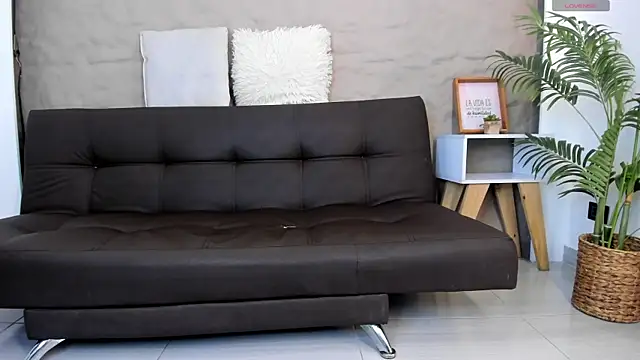 Snapshot of Shanntal_ chatting on March 10, 6:56 pm Shanntal online show from March 10, 6:56 pm