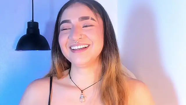 Shanntal  online show from November 1, 8:00 pm