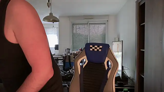 Funnyjul31 online show from February 10, 10:09 am