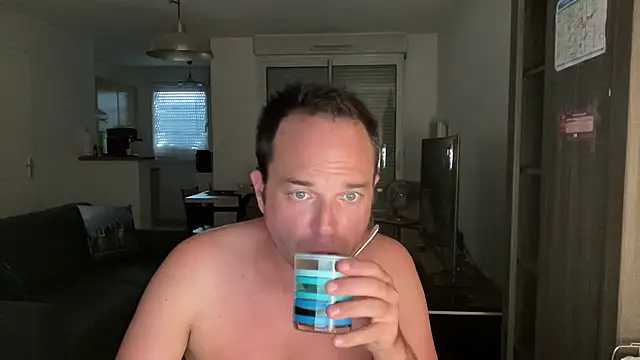 Funnyjul31 online show from September 19, 3:56 pm