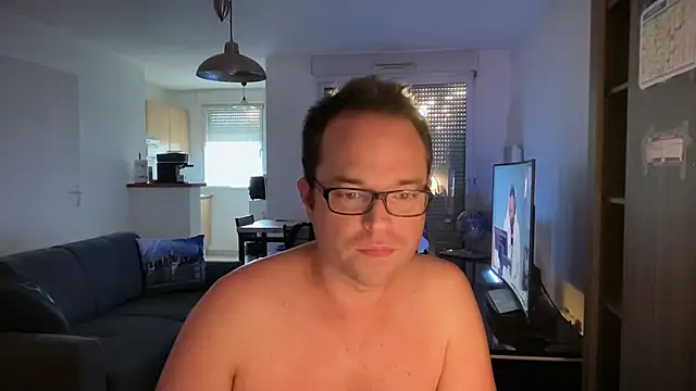 Funnyjul31 online show from September 29, 4:56 pm