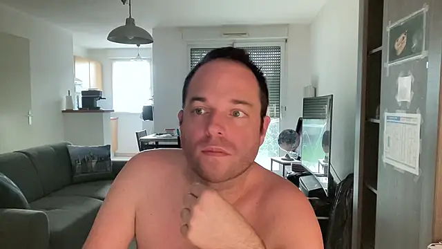 Funnyjul31 online show from February 6, 4:21 pm