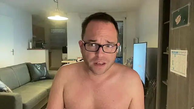 Funnyjul31 online show from February 23, 5:43 pm