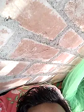 Snapshot of birds0641 chatting on March 19, 9:17 am birds0641 online show from March 19, 9:17 am