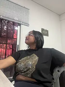 Snapshot of my_cam chatting on March 21, 10:06 pm my cam online show from March 21, 10:06 pm