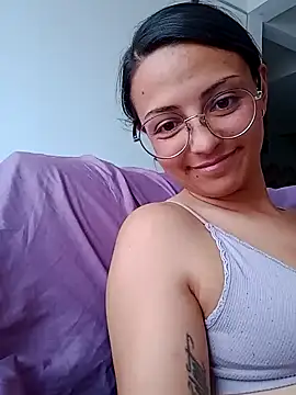 Snapshot of bri_ali chatting on February 6, 10:21 pm bri ali online show from February 6, 10:21 pm