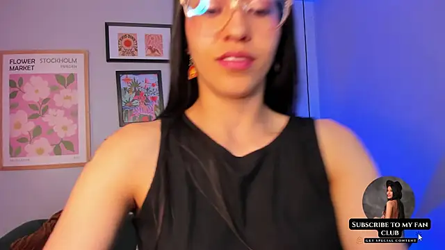 Snapshot of nina__dixon chatting on February 13, 8:13 pm nina dixon online show from February 13, 8:13 pm