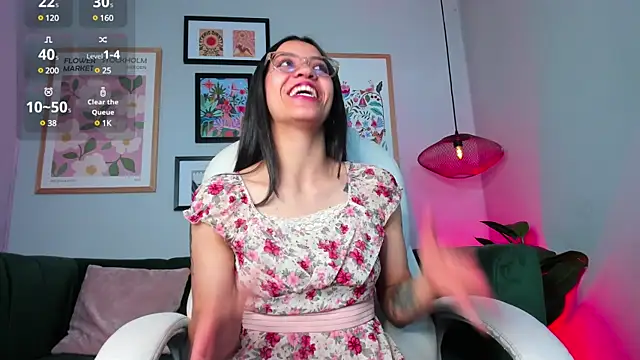 Snapshot of nina__dixon chatting on March 8, 8:35 pm nina dixon online show from March 8, 8:35 pm