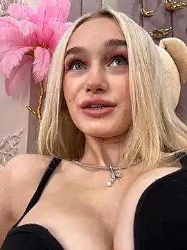 KristinaDane online show from February 11, 3:18 am