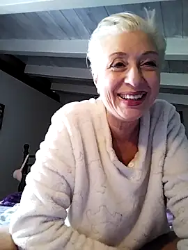 divinaerotica online show from April 1, 1:41 pm