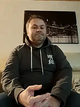 Snapshot of Pourleplasirs chatting on February 20, 9:42 pm Pourleplasirs online show from February 20, 9:42 pm