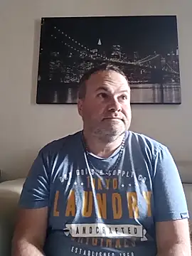 Snapshot of Pourleplasirs chatting on November 17, 2:01 pm Pourleplasirs online show from November 17, 2:01 pm