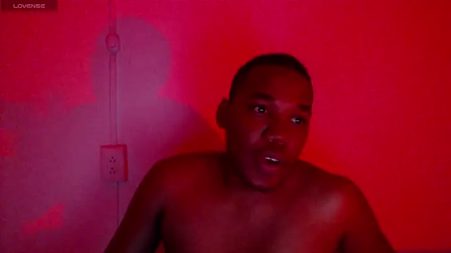 Snapshot of lilo_stich69_ chatting on February 9, 6:58 pm lilo stich69 online show from February 9, 6:58 pm