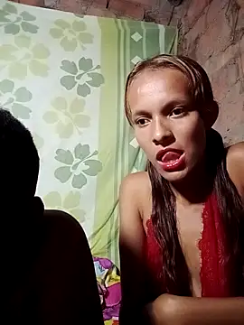 Snapshot of lilo_stich69_ chatting on December 19, 1:12 am lilo stich69 online show from December 19, 1:12 am