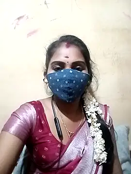 Snapshot of Tamil_roja17 chatting on December 5, 7:10 pm Tamil roja17 online show from December 5, 7:10 pm