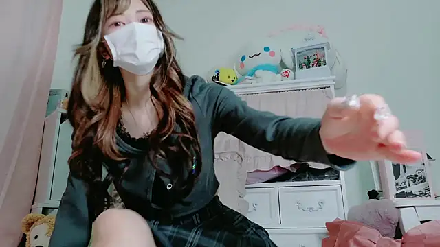 Snapshot of Megu-mimi chatting on March 17, 5:49 pm Megu-mimi online show from March 17, 5:49 pm