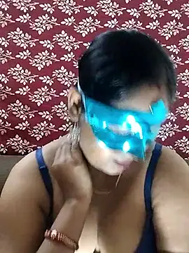 Cute Jiyaa online show from September 27, 8:30 am