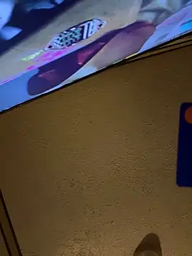 Snapshot of B3-Dindles chatting on March 18, 4:37 am B3-Dindles online show from March 18, 4:37 am