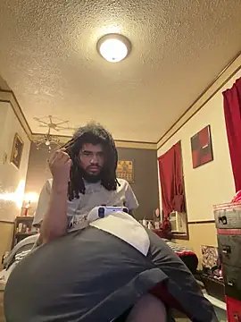 Snapshot of B3-Dindles chatting on March 19, 1:21 am B3-Dindles online show from March 19, 1:21 am