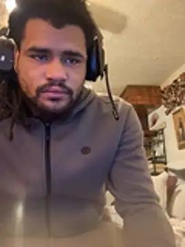 Snapshot of B3-Dindles chatting on February 23, 8:28 pm B3-Dindles online show from February 23, 8:28 pm