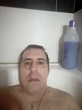 Snapshot of Usame_como_quieras chatting on February 13, 8:38 am Usame como quieras online show from February 13, 8:38 am
