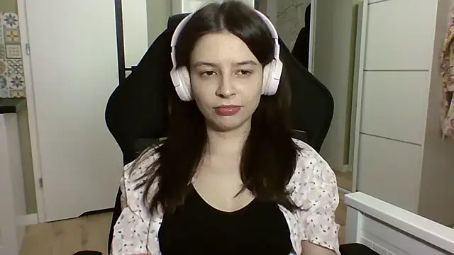 LariceSexy online show from April 18, 6:12 pm