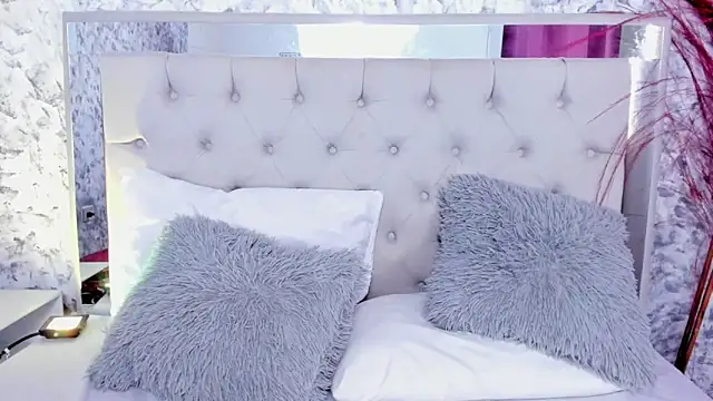 Ariana greenblat online show from October 9, 4:27 pm