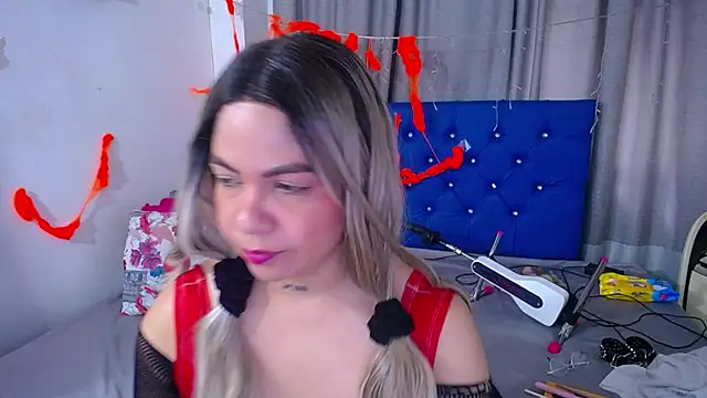 hornny cougar online show from October 30, 6:52 pm