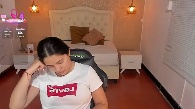 Snapshot of Hadley_ chatting on December 16, 3:11 am Hadley online show from December 16, 3:11 am