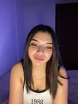 eileensophi online show from February 8, 9:24 am