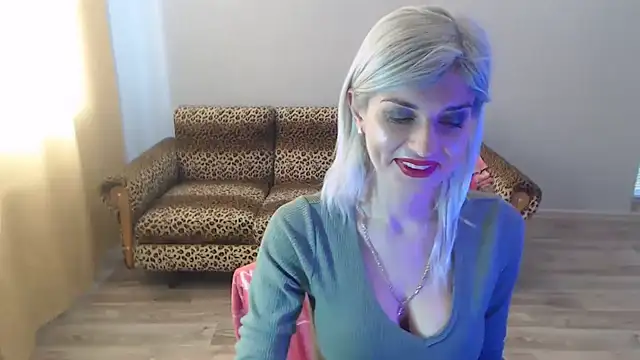 SexyBeatriice online show from February 2, 10:13 am