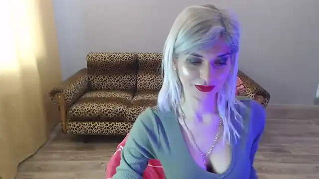 SexyBeatriice online show from February 2, 1:19 pm