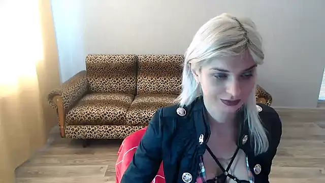 SexyBeatriice online show from February 20, 7:23 am