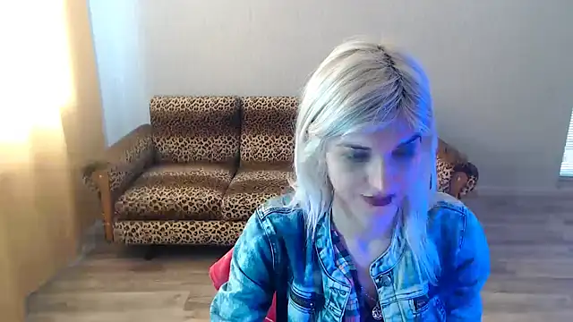 SexyBeatriice online show from February 20, 10:37 am