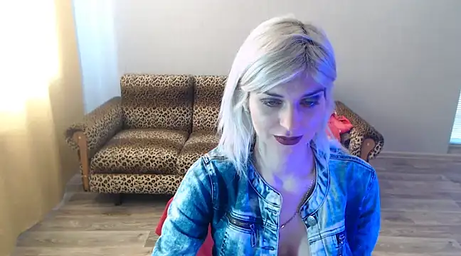 SexyBeatriice online show from February 24, 10:48 am