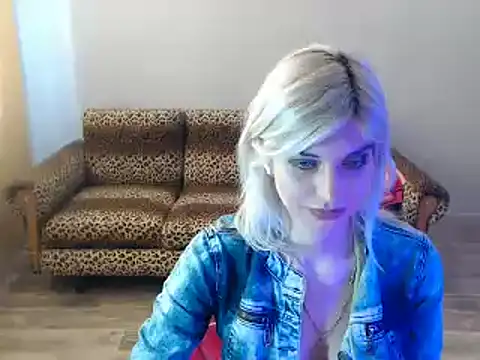 SexyBeatriice online show from February 28, 10:41 am