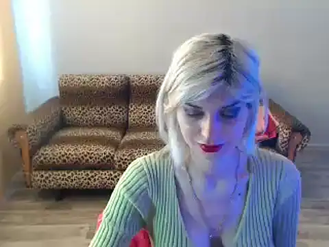 SexyBeatriice online show from March 17, 10:27 am