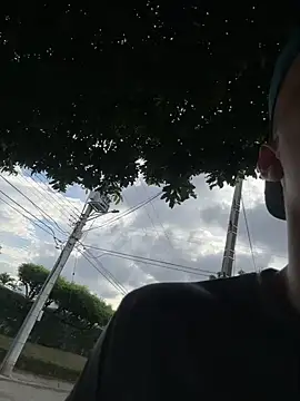 Snapshot of arevalo1124 chatting on December 13, 9:31 pm arevalo1124 online show from December 13, 9:31 pm