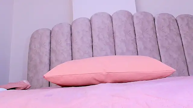 sharlott miller online show from January 9, 12:08 pm