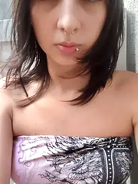 Snapshot of Maiden-Hot chatting on December 17, 7:42 pm Maiden-Hot online show from December 17, 7:42 pm