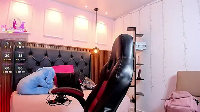 Snapshot of CALANTHELOVE1 chatting on September 23, 3:31 am CALANTHELOVE1 online show from September 23, 3:31 am