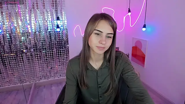 CharmBianca online show from February 9, 5:19 am