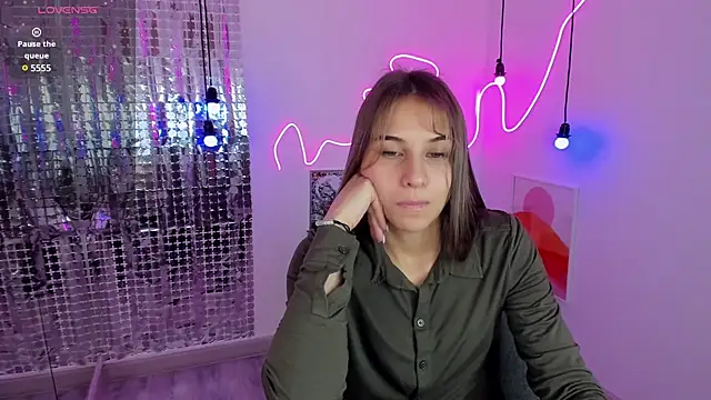 CharmBianca online show from February 16, 8:21 am