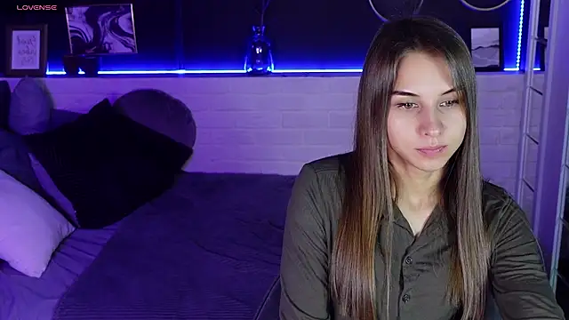 CharmBianca online show from February 19, 8:44 am