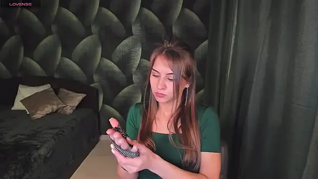 CharmBianca online show from March 6, 10:41 am